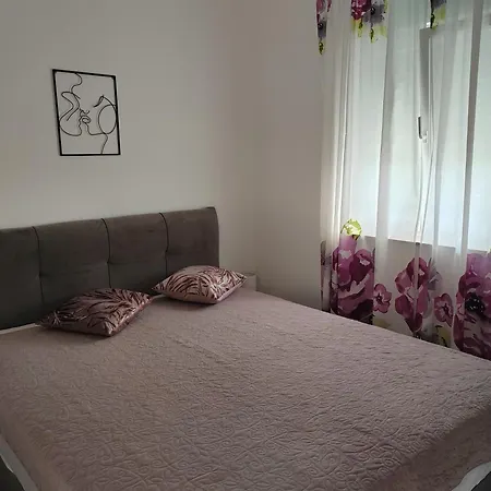 Apartment Stella *
